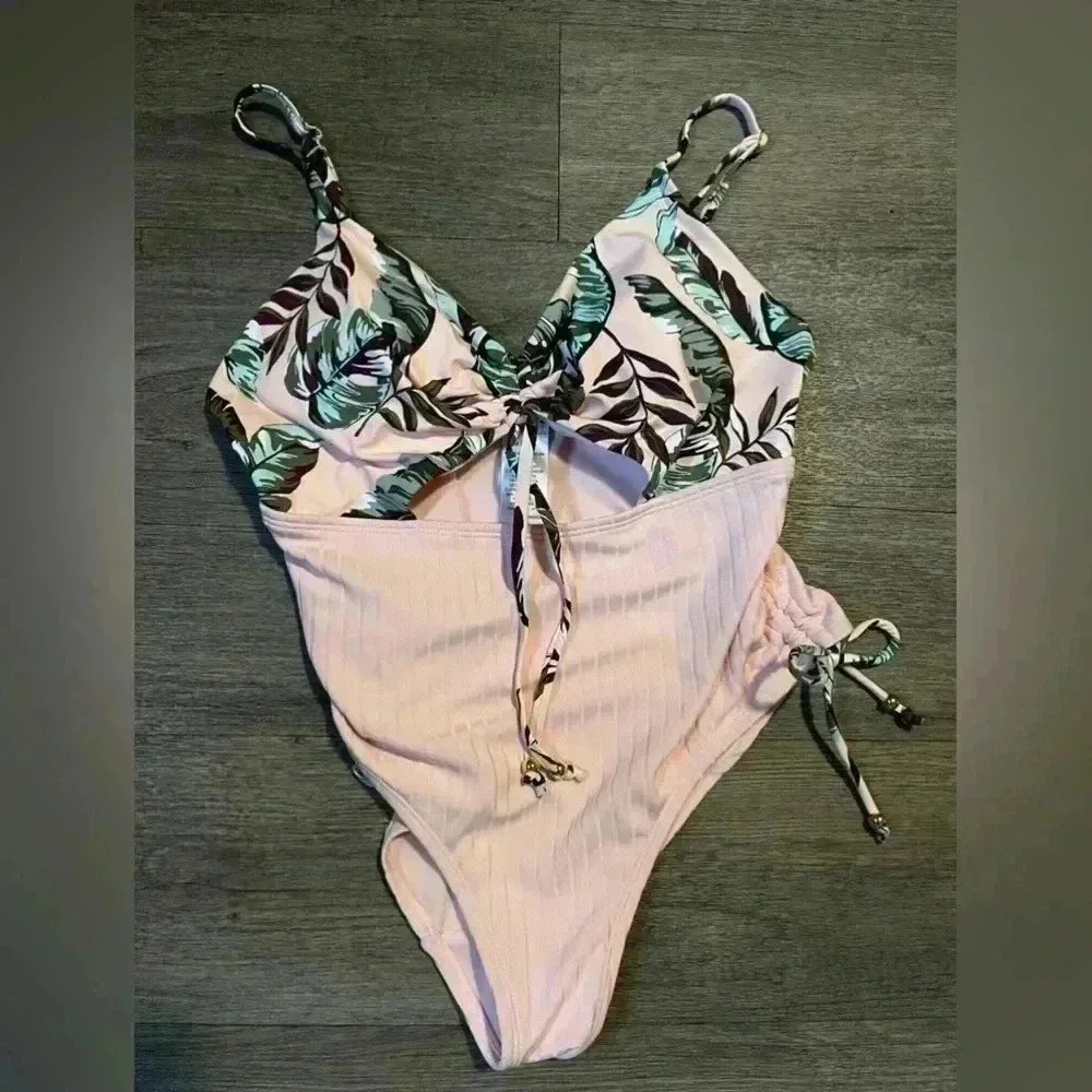 Size M one piece swimsuit